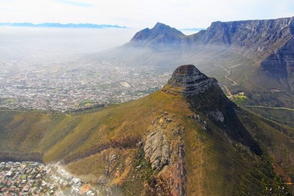 vol-en-helicoptere-au-cap-vue-lions-head