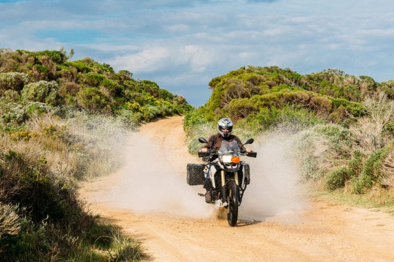 Road-trip en moto KTM sur les belles routes du Cederberg